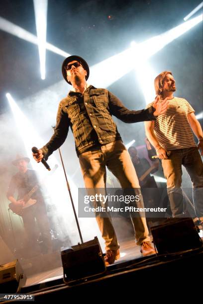 Singer Tino Oac of German pop and soul band Soehne Mannheims performs during their 'Wer fuehlen will, muss hoeren Tour', at the E-Werk on March 11,...