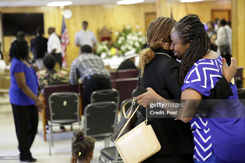 Charleston In Mourning After 9 Killed In Church Massacre