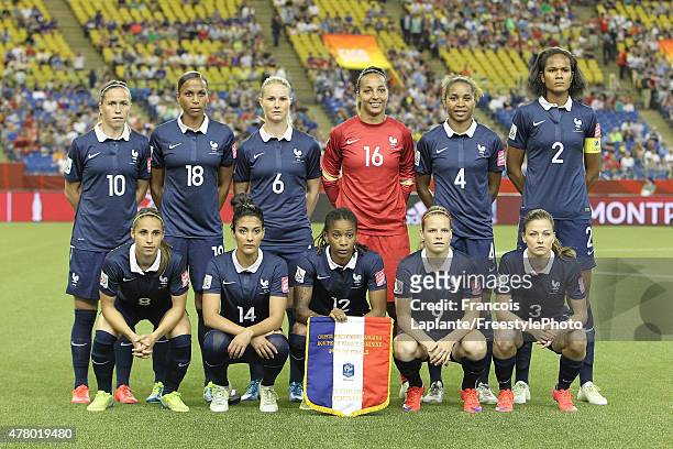 Team France poses for a team photo prior to their match against Korea during the FIFA Women's World Cup Canada 2015 round of 16 match between France...