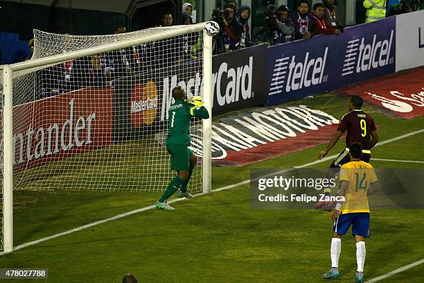 Jefferson of Brazil sees the ball hit the post during the 2015 Copa America Chile Group C match between Brazil and Venezuela at Monumental David...