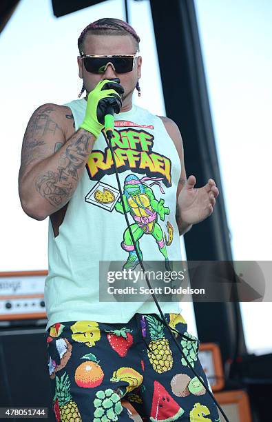 Riff Raff Wraps 369 Riff Raff Rapper Stock Photos, High-Res Pictures, and Images ...