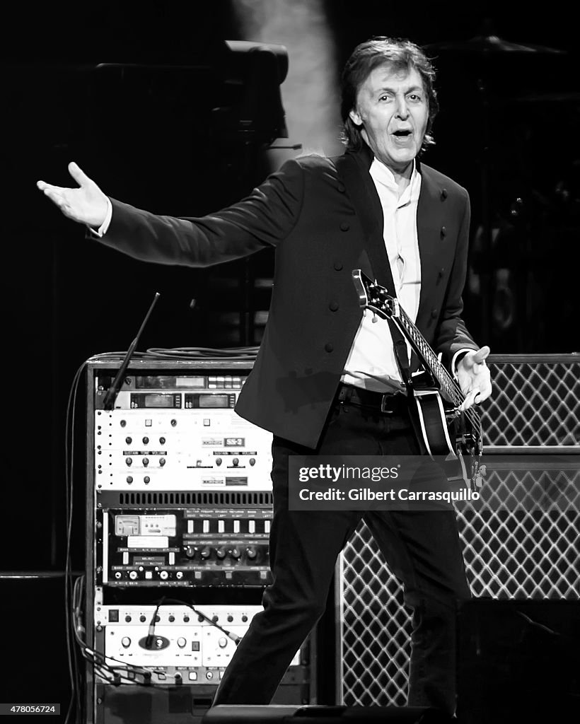 Paul McCartney In Concert - Philadelphia, PA