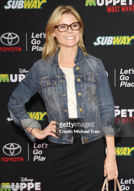 Julie Bowen arrives at the Los Angeles premiere of "Muppets Most Wanted" held at the El Capitan Theatre on March 11, 2014 in Hollywood, California.
