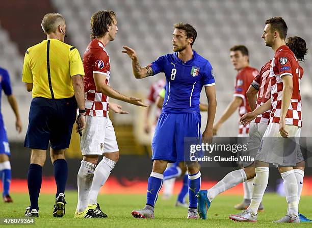 Claudio Marchisio of Italy and Ivan Rakitic of Croatia during the UEFA Euro 2016 Qualifier between Croatia and Italy on June 12, 2015 in Split,...