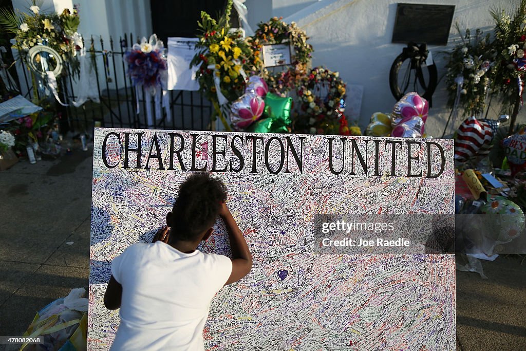 Charleston In Mourning After 9 Killed In Church Massacre