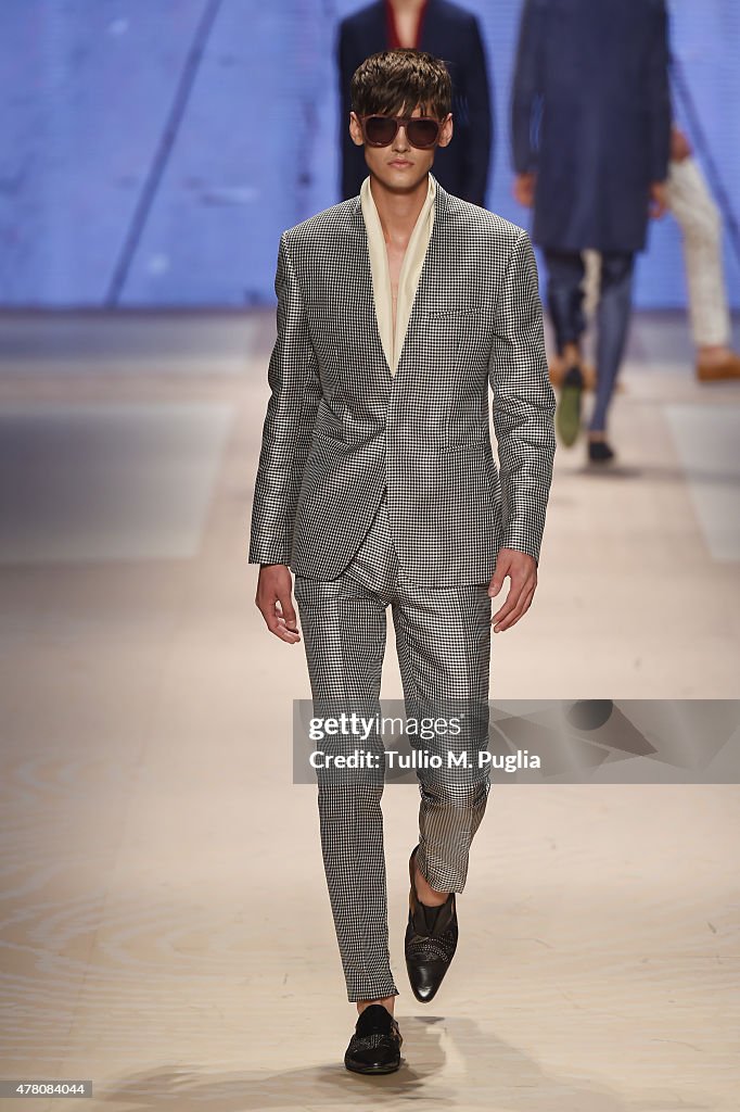 Etro - Runway - Milan Collections Men SS16