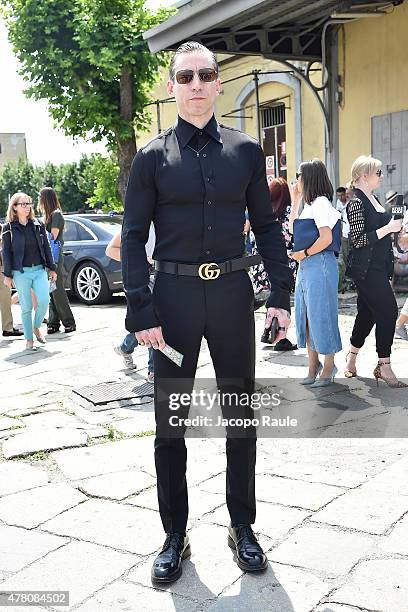Justin O'Shea arrives at the Gucci show during the Milan Men's Fashion Week Spring/Summer 2016 on June 22, 2015 in Milan, Italy.