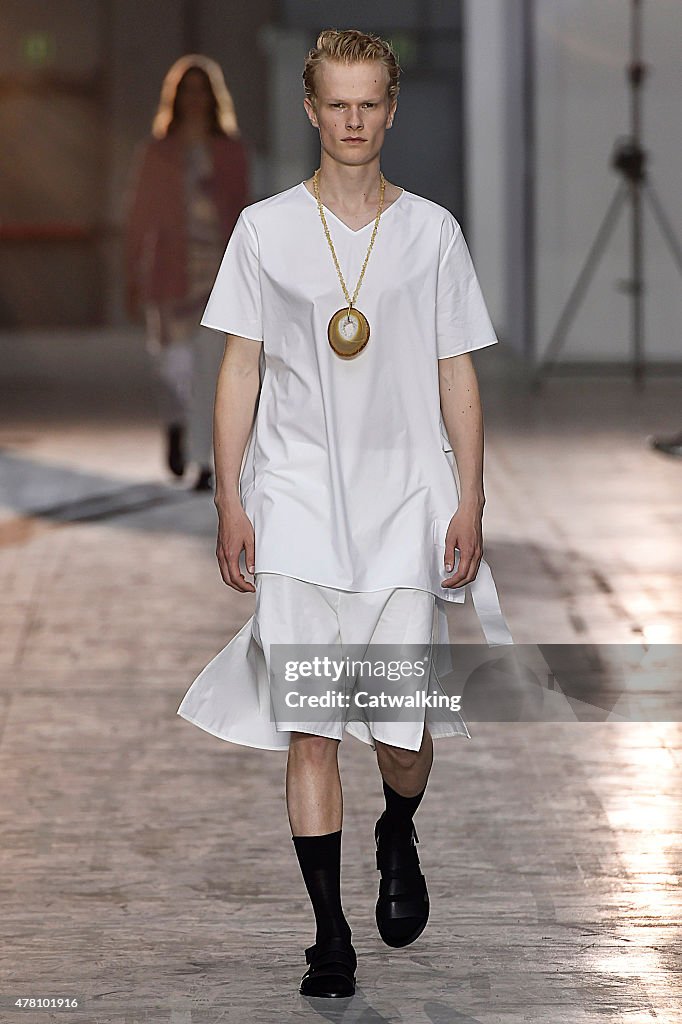 Damir Doma - Mens Spring 2016 Runway - Milan Menswear Fashion Week