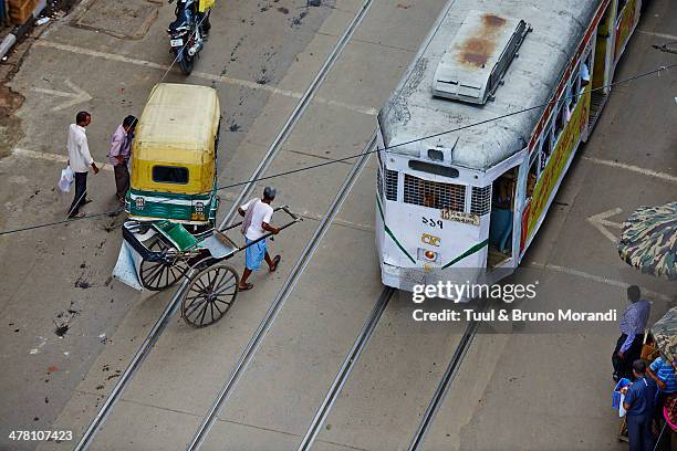 india, kolkata, rickshaw on the street - kolkata stock pictures, royalty-free photos & images