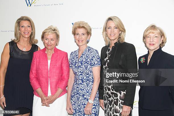 Tina Brown Emily Rafferty Stock-Fotos und Bilder - Getty Images
