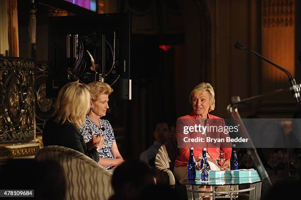 Tina Rafferty Tina Brown Emily Rafferty Photos and Premium High Res Pictures - Getty ...