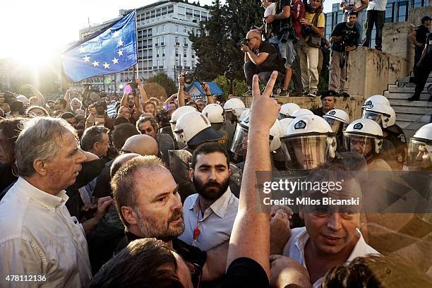 Pro-Euro protesters take part in a rally in front of the Parliament on June 22. 2015 in Athens, Greece. Thousends of people attended the rally in...