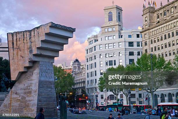 placa de catalunya - plaza de catalunya foto e immagini stock