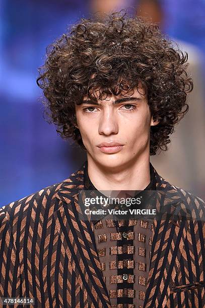 Model walks the runway during the Etro Ready to Wear fashion show as part of Milan Men's Fashion Week Spring/Summer 2016 on June 22, 2015 in Milan,...