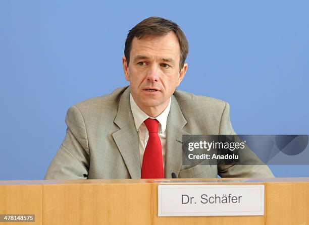 110 Spokesman For The German Foreign Ministry Stock Photos High Res 110-spokesman-for-the-german-foreign-ministry-stock-photos-high-res