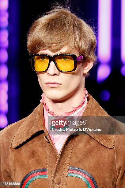 1,126 Gucci Sunglasses Men Photos and Premium High Res Pictures - Getty  Images
