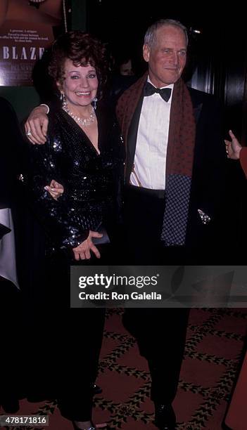 Blaze Starr and Paul Newman attend "Blaze" on December 12, 1989 at the Ziegfeld Theater in New York City.