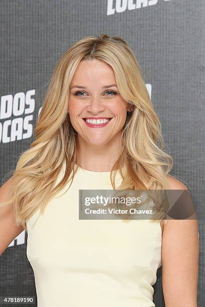 Actress Reese Witherspoon attends a photocall to promote her new film "Hot Pursuit" at St. Regis Hotel on June 23, 2015 in Mexico City, Mexico.