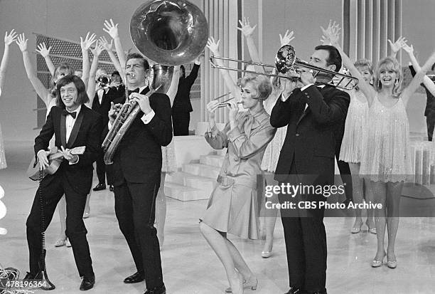 Featuring from left: Don Knotts, Andy Griffith, Maggie Peterson, Tennessee Ernie Ford Negs dated February 5, 1967. Broadcast date: February 21, 1967.