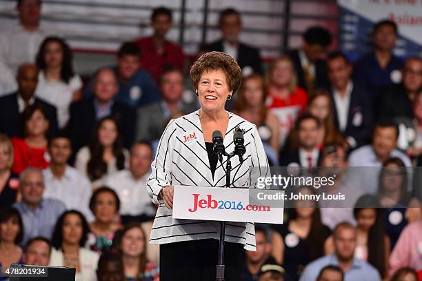 Former Lieutenant Governor of Florida Antoinette 'Toni' Jennings speaks to the crowd before former Republican Governor of Florida Jeb Bush announces...