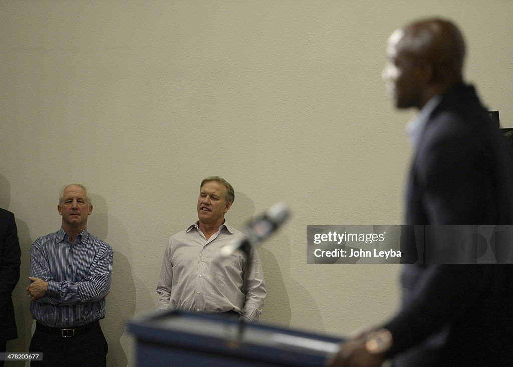 New Broncos players introduced at Dove Valley