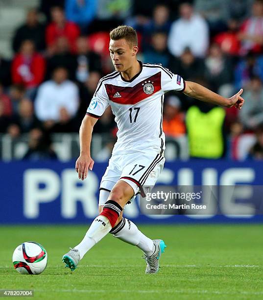 Joshua Kimmich of Germany runs with the ball the ball during the UEFA European Under-21 Group A match between Germany and Czech Republic at Eden...