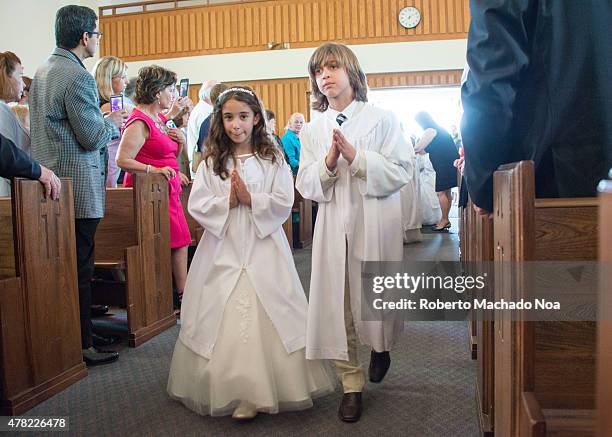 Post Communion Posture 960 Happy First Communion Stock Photos, High-Res Pictures, and Images ...