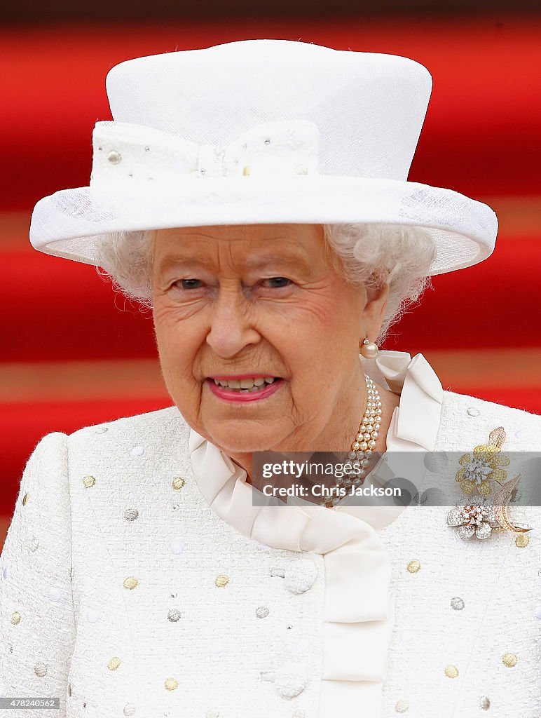 Queen Elizabeth II Visits Berlin