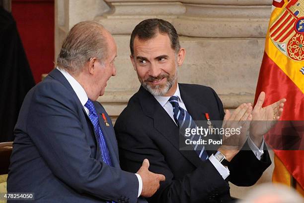 King Felipe VI of Spain and King Juan Carlos attend the 30th Anniversary of Spain being part of European Communities at the Royal Palace on June 24,...