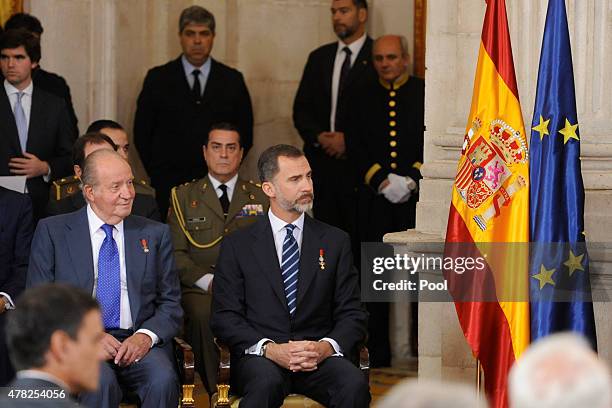 King Felipe VI of Spain and King Juan Carlos attend the 30th Anniversary of Spain being part of European Communities at the Royal Palace on June 24,...