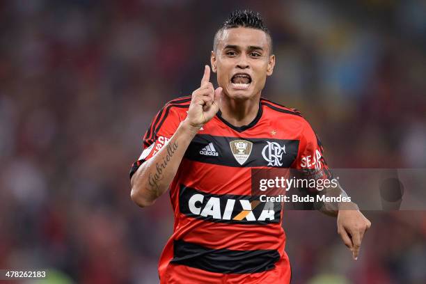 Everton of Flamengo celebrates a scored goal against Bolivar during a match between Flamengo and Bolivar as part of Copa Bridgestone Libertadores...