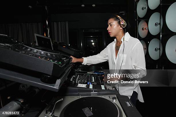 Hannah Bronfman attends Brancott Estate Flight Song Launch at PHD Lounge at the Dream Downtown on March 12, 2014 in New York City.