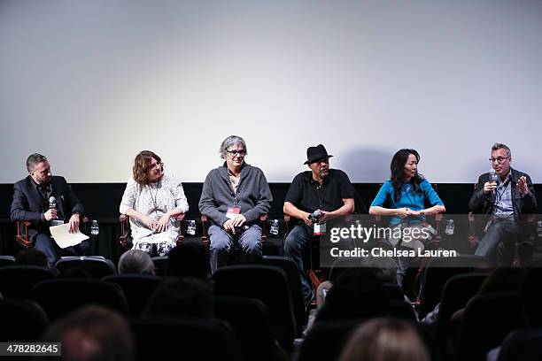 Moderator Alan Poul, directors Jill Soloway, Miguel Arteta, Carl Franklin, Jessica Yu and Jeremy Podeswa speak at the Film Independent directors...