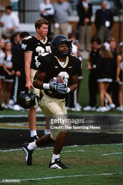 Eric King of the Wake Forest Demon Deacons runs with the ball against the North Carolina Tar Heels on October 26, 2002.