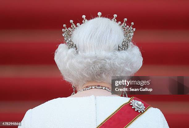 Queen Elizabeth II arrives for the state banquet in her honour at Schloss Bellevue palace on the second of the royal couple's four-day visit to...