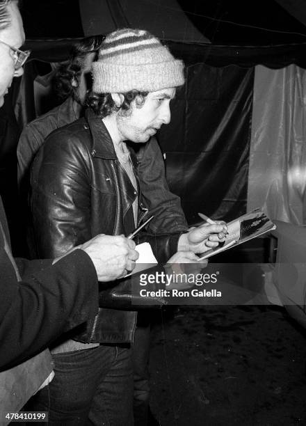 Musician Bob Dylan Roth of Van Halen attends the 22nd Annual Grammy Awards After Party Hosted by Warner Bros. Records on February 27, 1980 at...