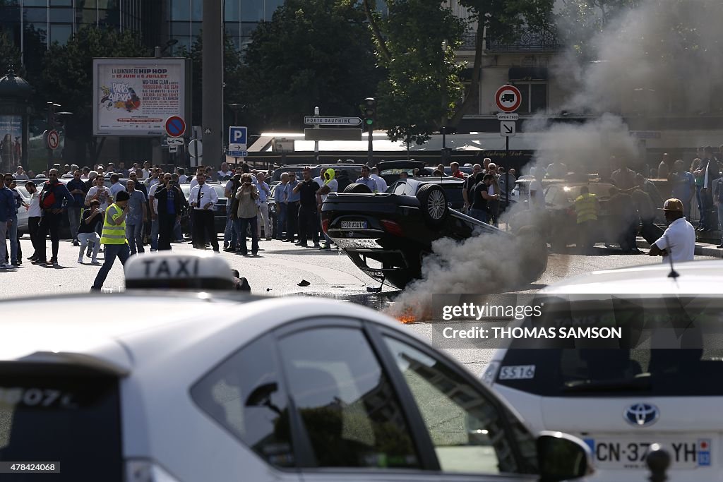 FRANCE-TRANSPORT-TAXIS-SOCIAL-MOVMENT-DEMO