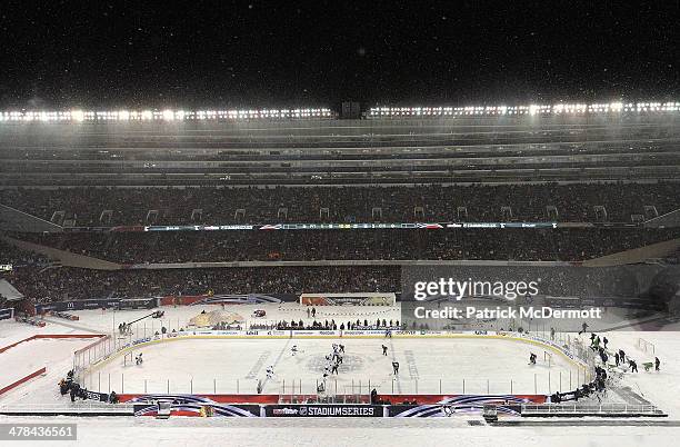 General view during the 2014 NHL Stadium Series game between the Pittsburgh Penguins and the Chicago Blackhawks on March 1, 2014 at Soldier Field in...