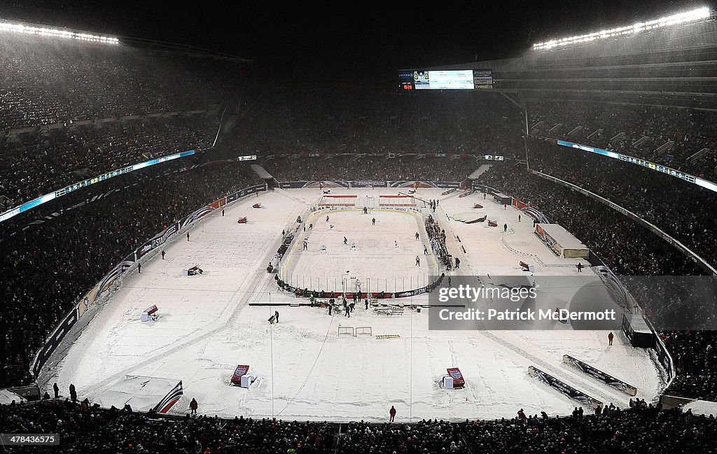 2014 NHL Stadium Series - Pittsburgh Penguins v Chicago Blackhawks