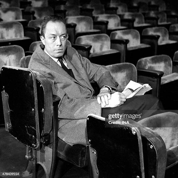 Albert Camus during the shooting of the program ""Close-up"" to the theater Antoine where he repeats"" The persons possessed ""whom he has just...