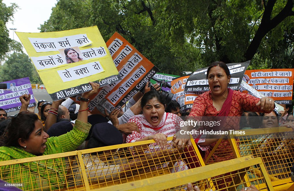 Congress Protests Against BJP Leader Pankaja Munde Over Alleged Scam