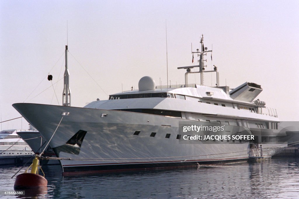 FRANCE-YACHT-TRUMP