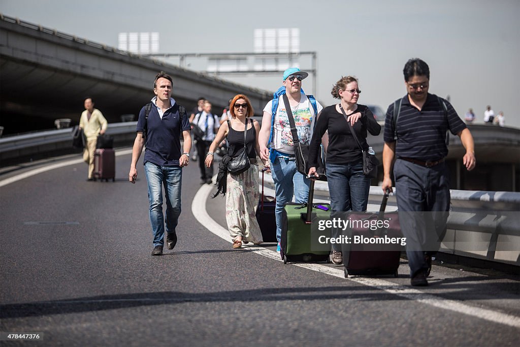 French Taxi Drivers Protest Over Uber Technologies Inc.'s Car Sharing Service