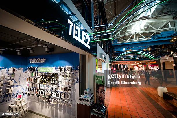 Tele2 Store Tele Shopping Photos and Premium High Res Pictures - Getty Images