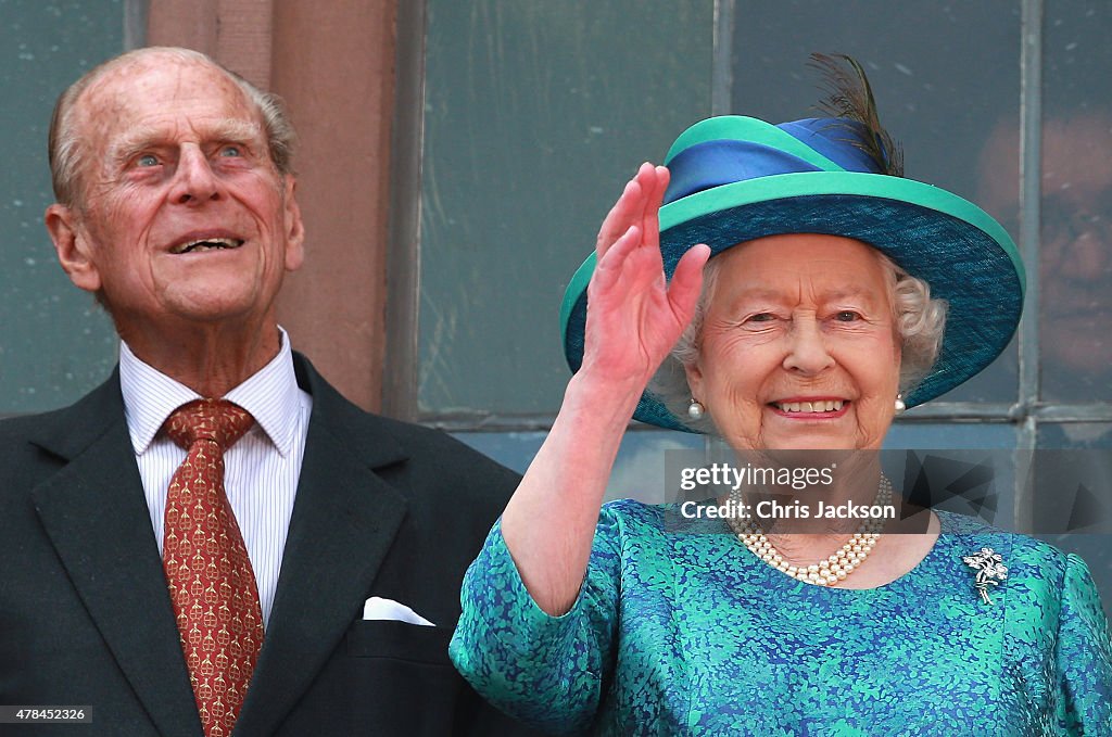 Queen Elizabeth II Visits Frankfurt am Main