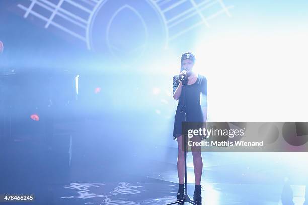 Madeline Mathis 18 Madeline Mathis Stock Photos, High-Res Pictures, and Images - Getty ...