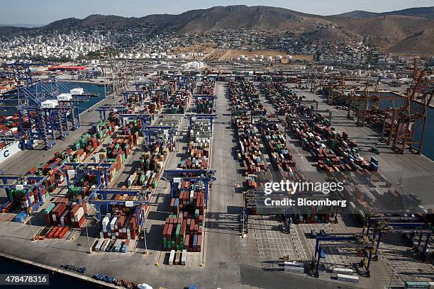Athens Container Terminal 126 Piraeus Container Terminal Sa Stock Photos, High-Res Pictures, and ...