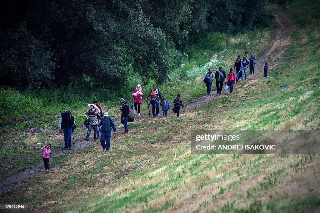 SERBIA-HUNGARY-EUROPE-MIGRATION