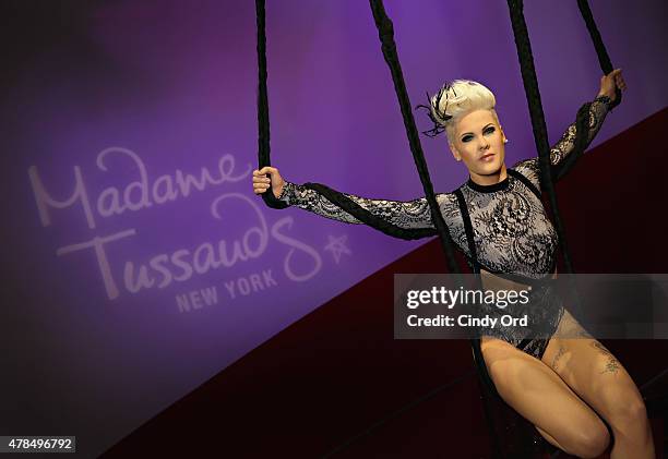 Pink Singer Statue Madame (Singer) Photos and Premium High Res Pictures - Getty Images