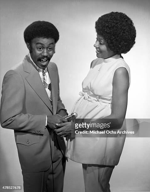 Soul singer Johnnie Taylor poses for a portrait with his wife Gerlean Rockett in circa 1971.